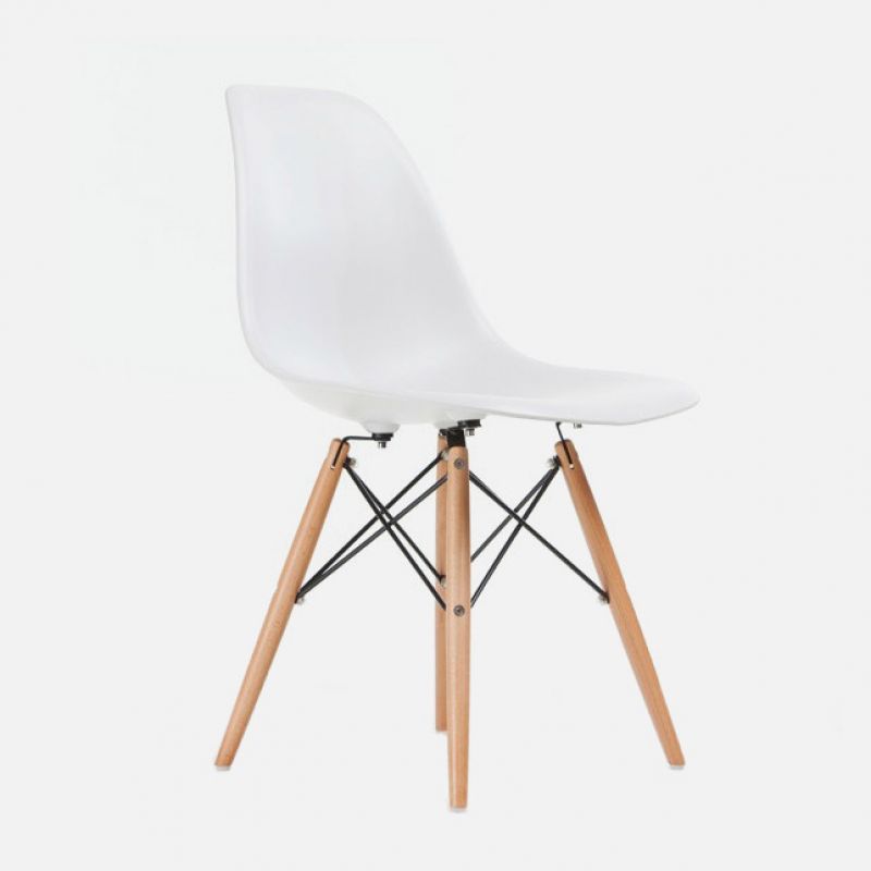 Stolička Eames DSW